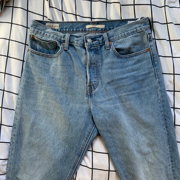 levi wedgie fit jeans - Picture 3 of 4